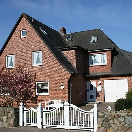 Апартаменты Haus Graepel App 1 *